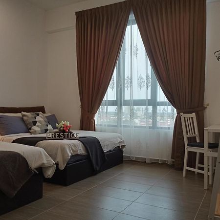 Prestige Troika Luxury Stay Kota Bharu Oda fotoğraf